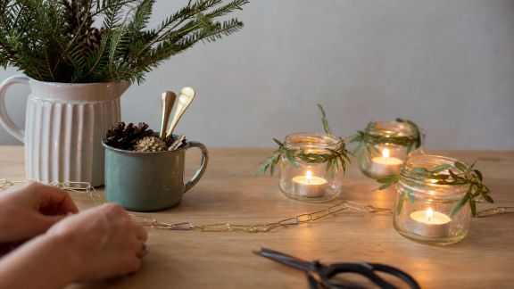 Détourner les objets du quotidien en accessoires décoratifs pour les fêtes
